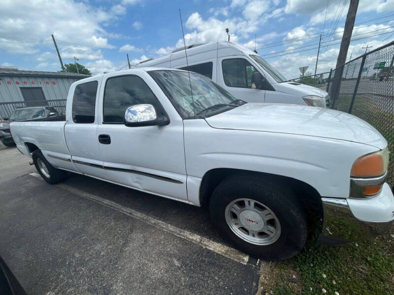 2002 GMC Sierra 1500 - Image 4