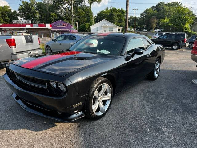 2012 Dodge Challenger SXT - Image 5